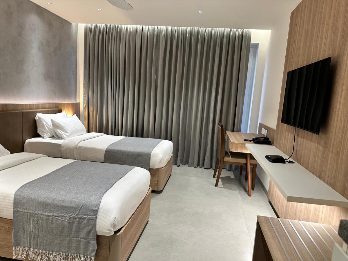 32 Urban By Akoya Hotel