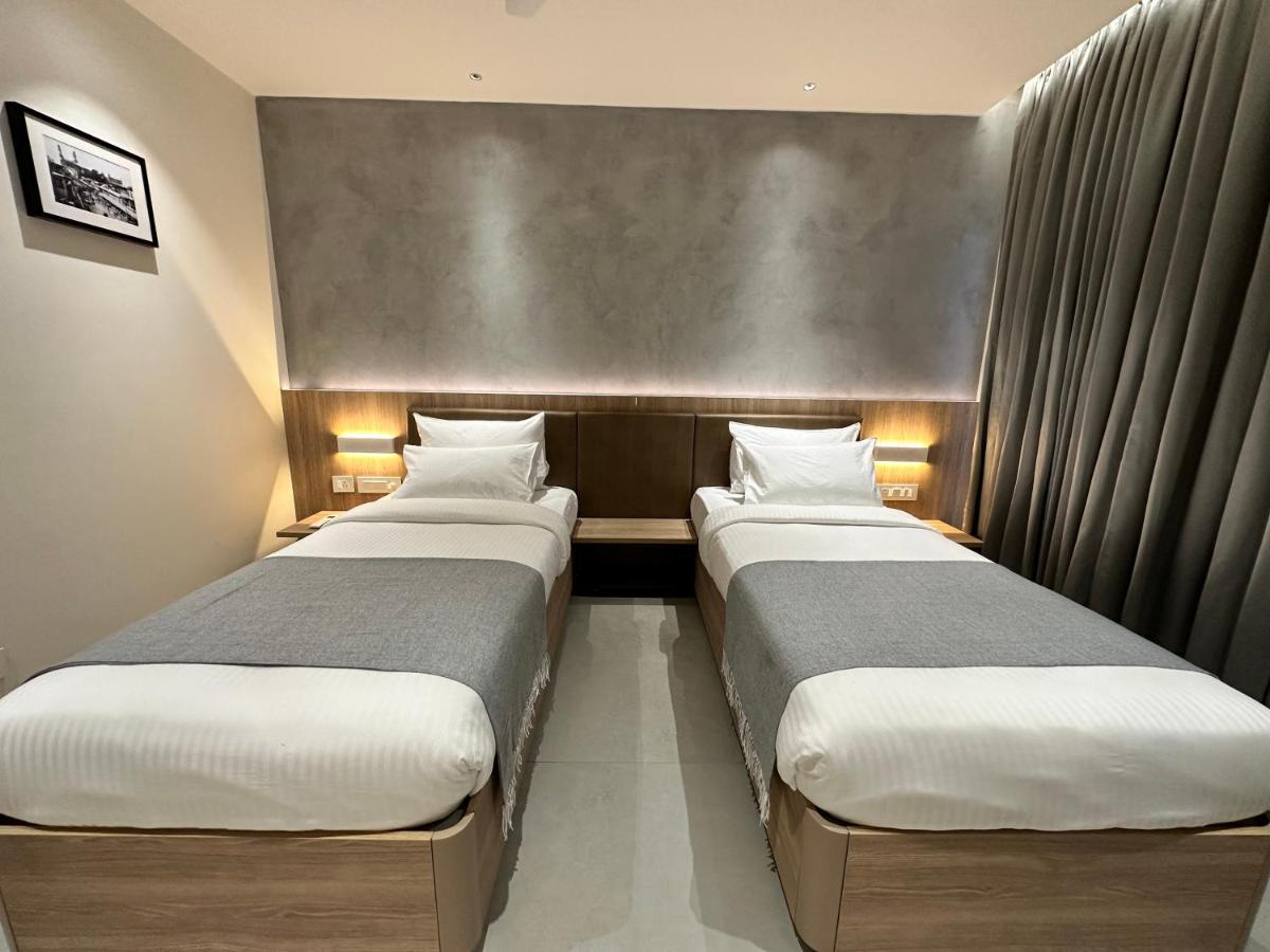 32 Urban By Akoya Hotel